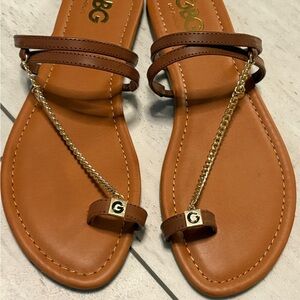 GBG Los Angeles Brown Sandals with Gold Chain size 8.5